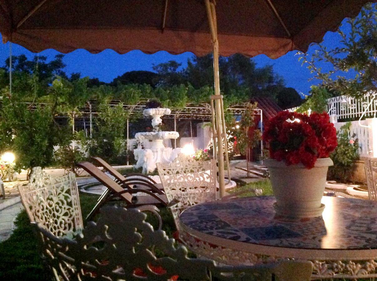 Villa Fofo - Beautiful Sea Front Villa With 650M2 Garden Nea Kallikrateia Extérieur photo